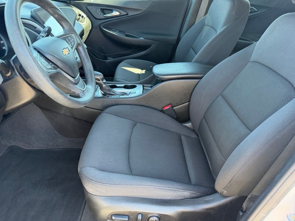 Used 2023 Summit White Chevrolet LS image 10
