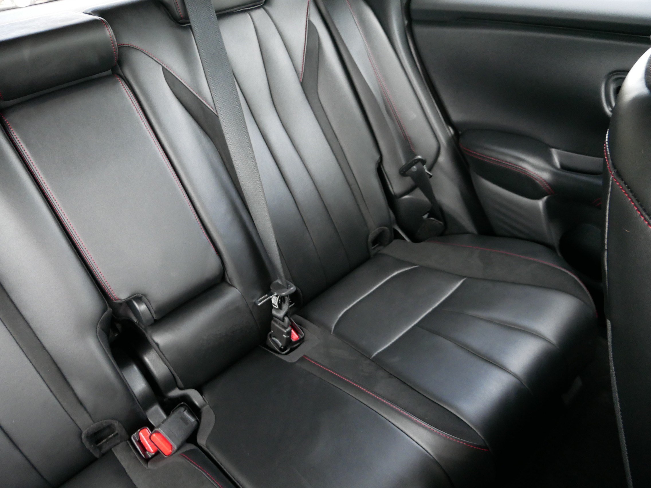 Used 2025 Platinum White Pearl Acura w/A-Spec Package image 14