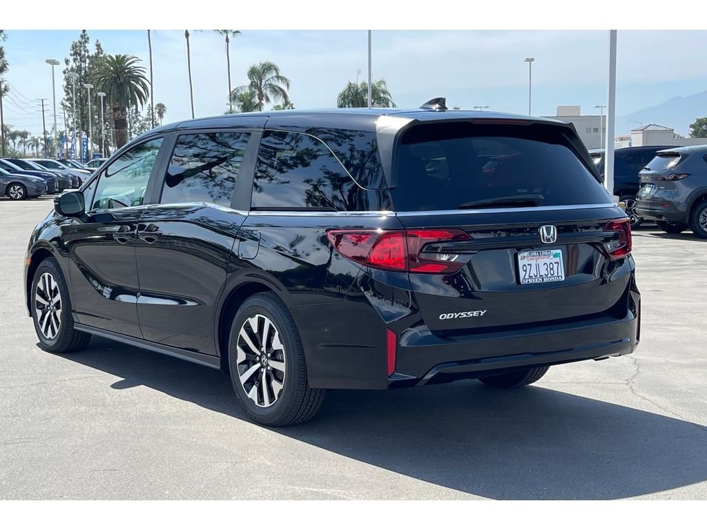 Certified Used 2026 Crystal Black Pearl Honda EX-L image 3