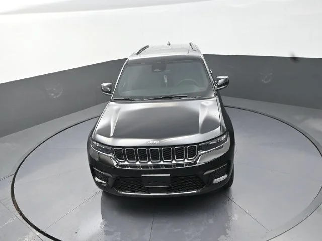 New 2026 Diamond Black Crystal Pearl-Coat Exterior Paint Jeep Laredo X image 11