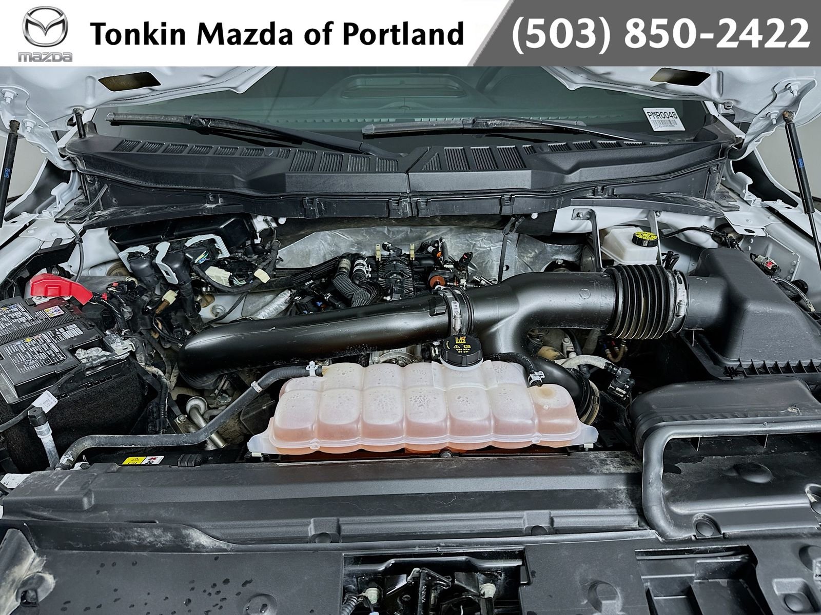 Used 2025 Oxford White Ford Lariat image 31