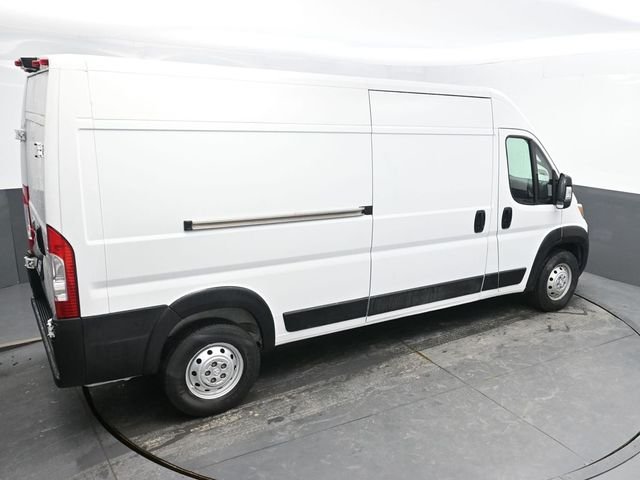 Used 2023 White Ram High Roof image 27