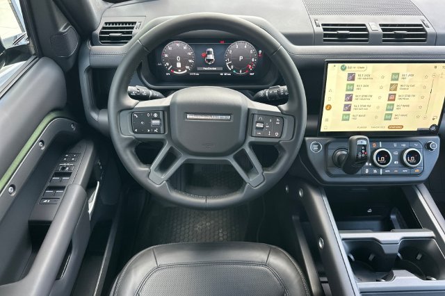 New 2026 Woolstone Green Land Rover S image 13
