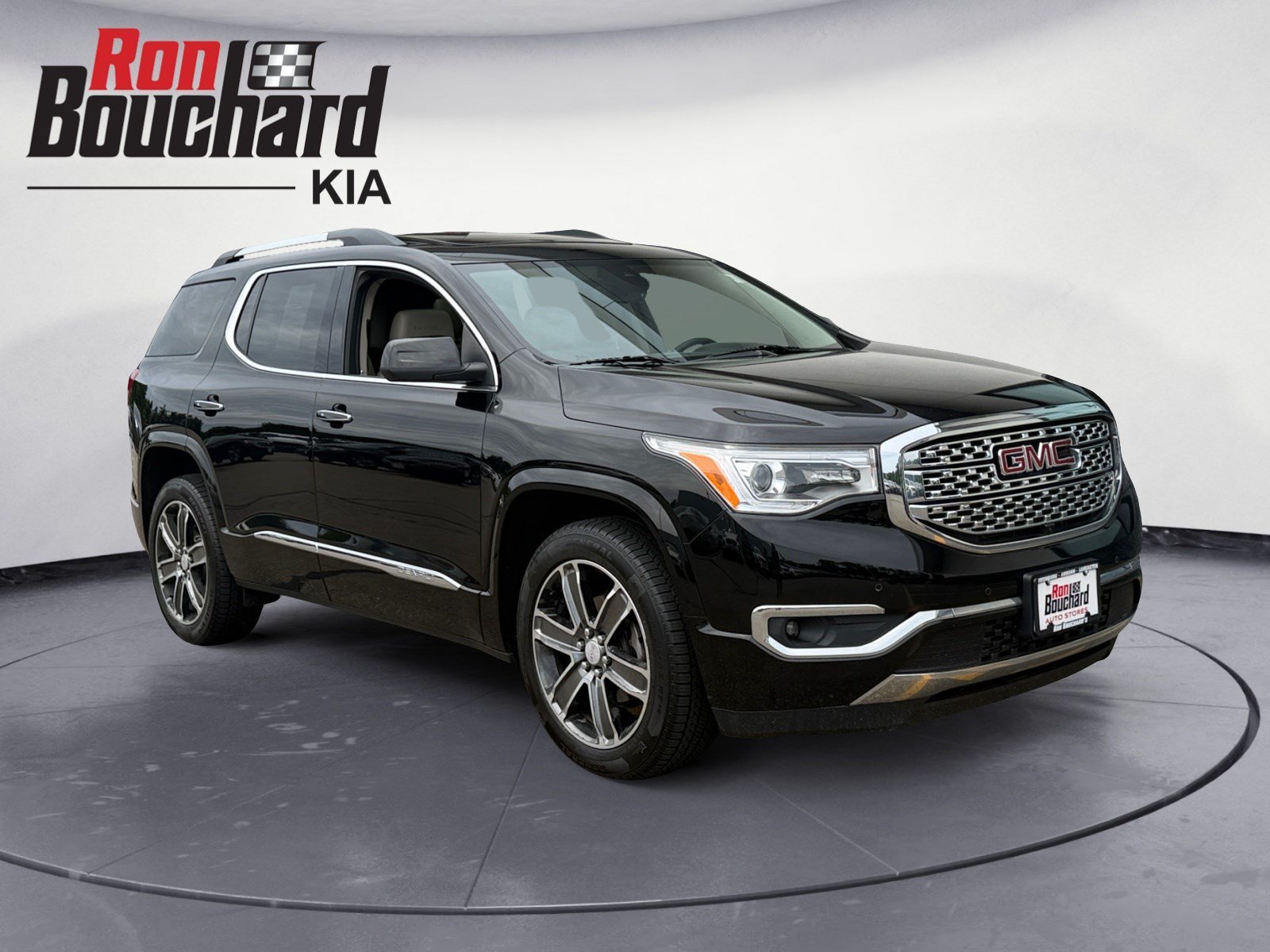 Black (Ebony Twilight Metallic) 2017 GMC Acadia SUV / Crossover Four-Wheel Drive