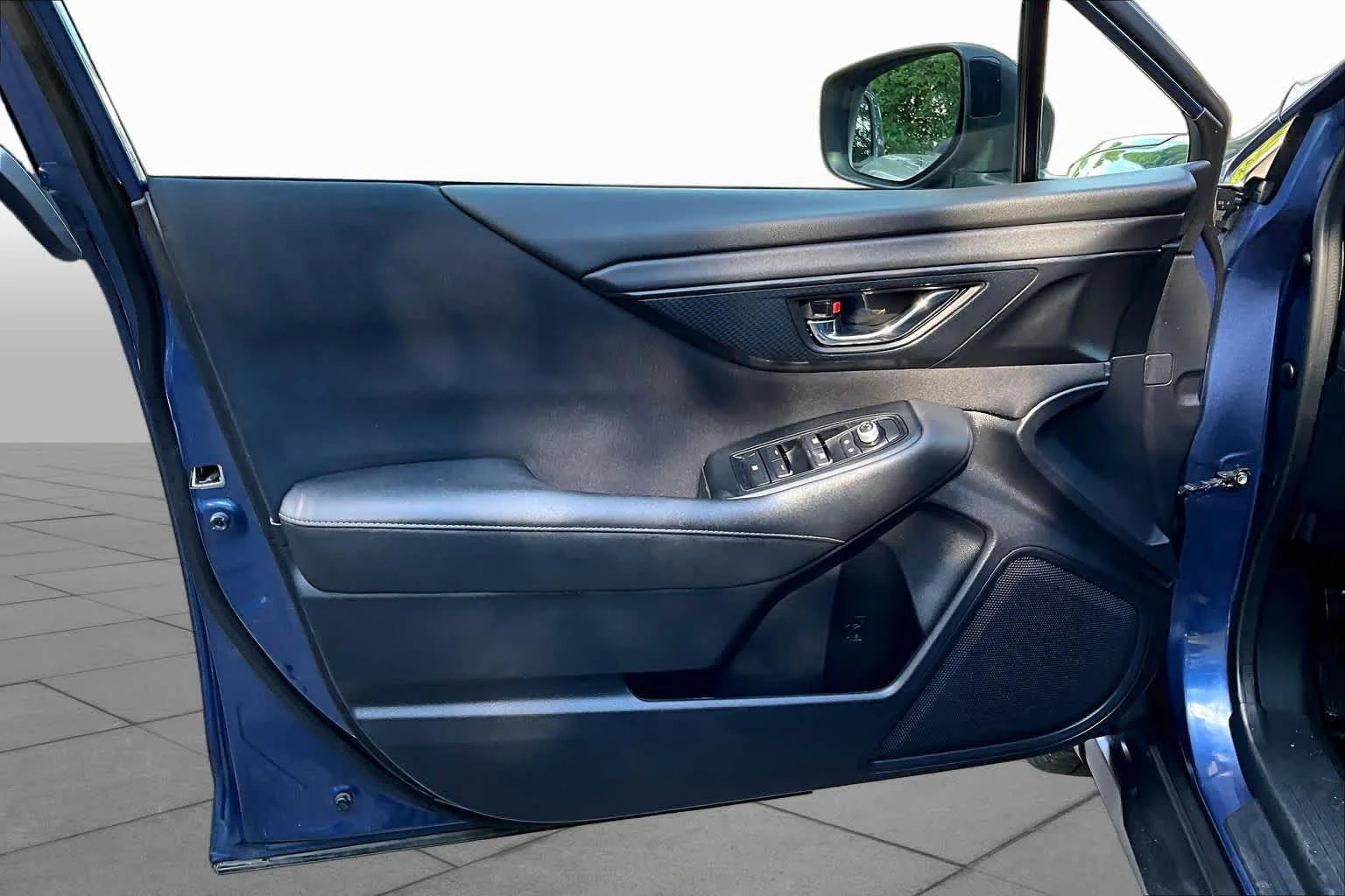 Used 2020 Abyss Blue Pearl Subaru Premium image 20