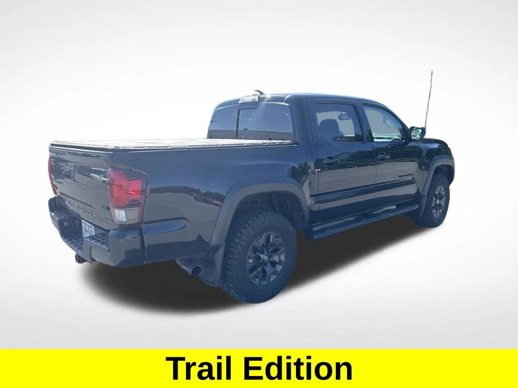 Used 2021 Black Toyota SR5 image 3