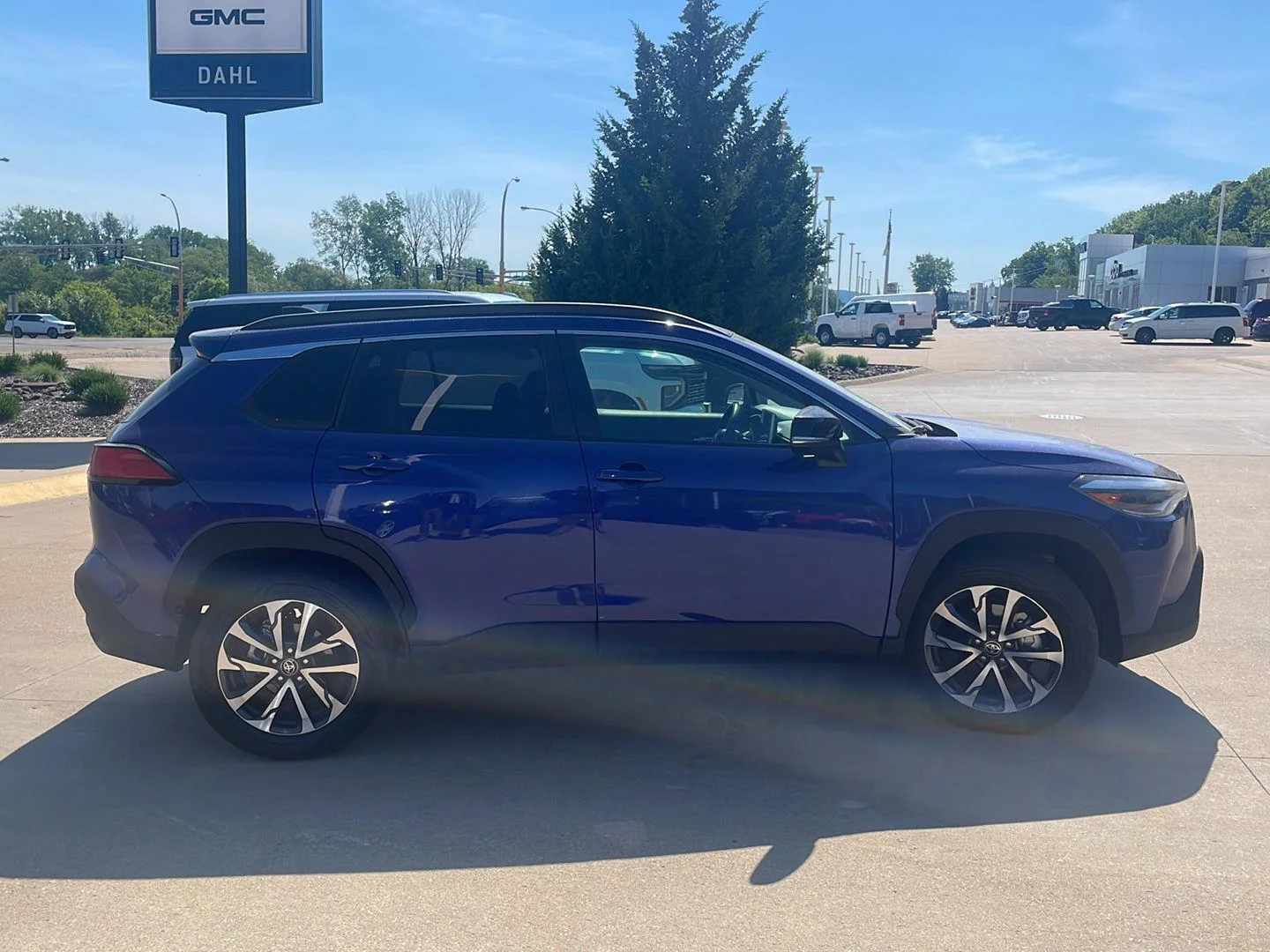 Used 2025 Toyota Corolla Cross XLE with VIN 7MUEAAAG2SV132848 for sale in Winona, Minnesota