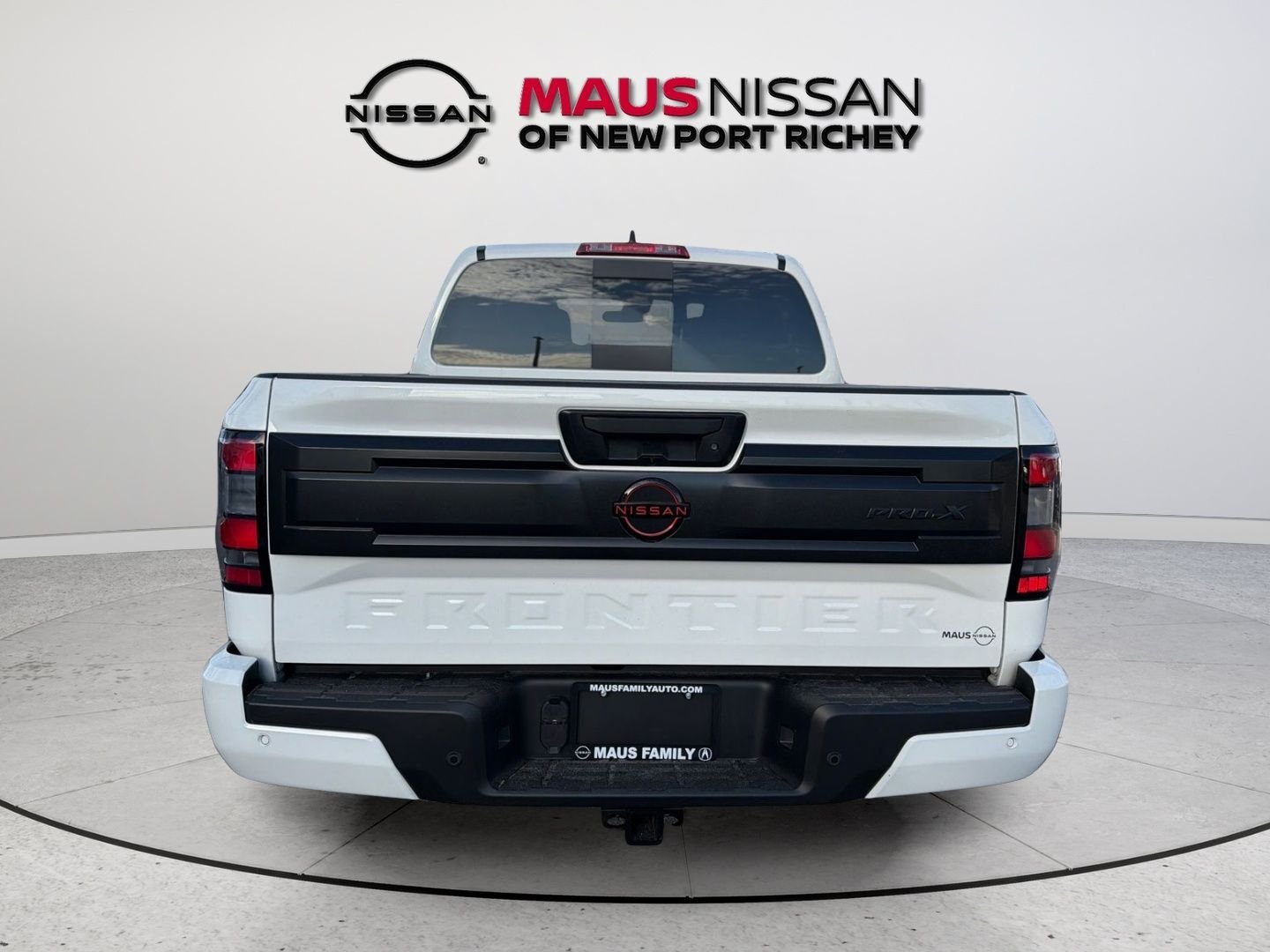 New 2026 White Nissan PRO-X image 7