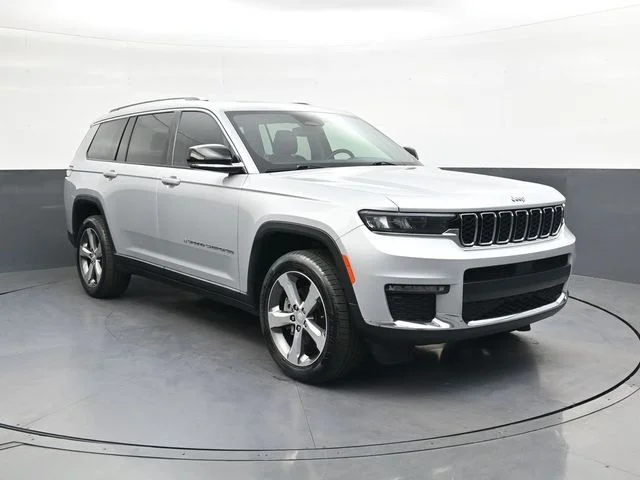 1C4RJKBG9M8108456