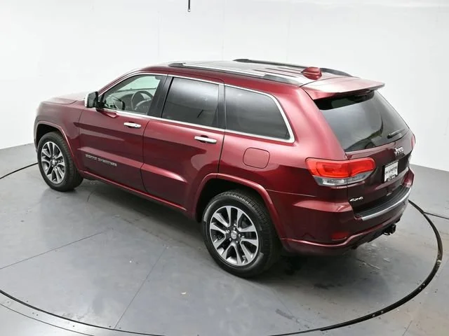 Used 2018 Velvet Red Pearlc Jeep Overland image 37