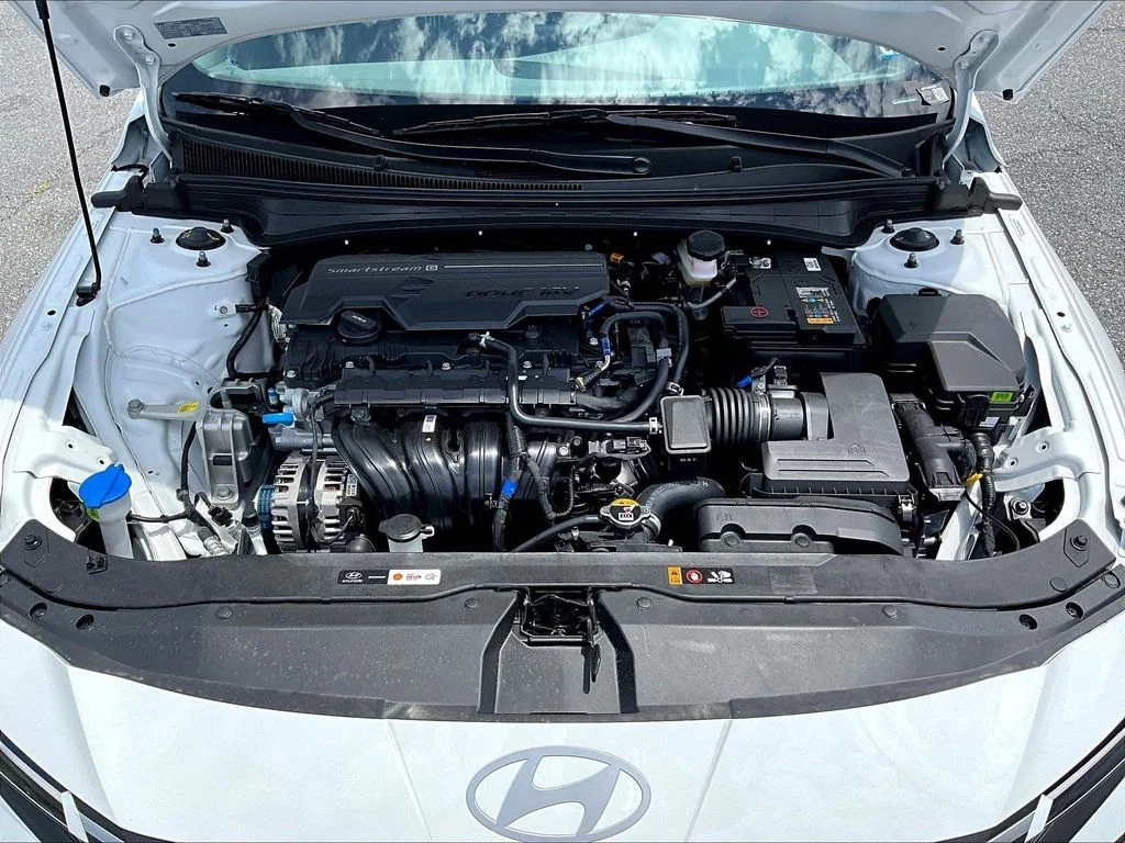 New 2026 White Hyundai SEL Sport image 10