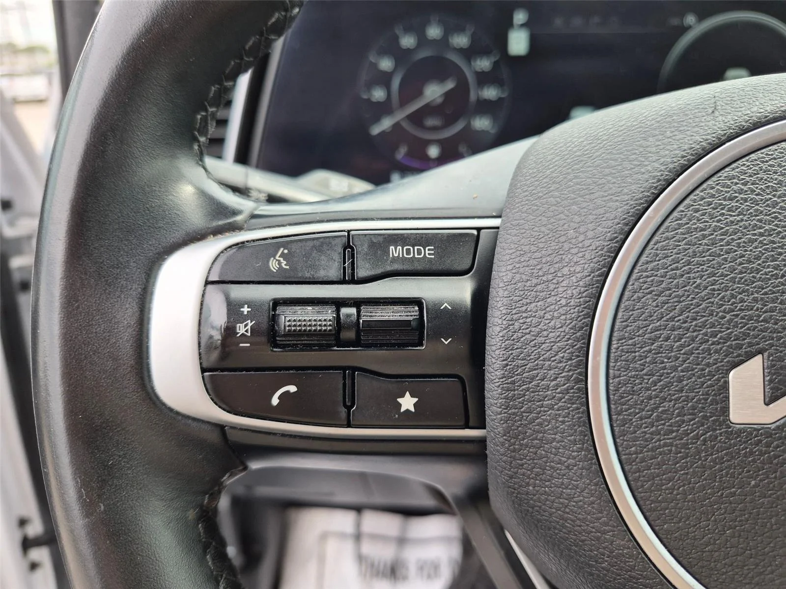 Used 2023 Glacial White Pearl Kia SX image 17