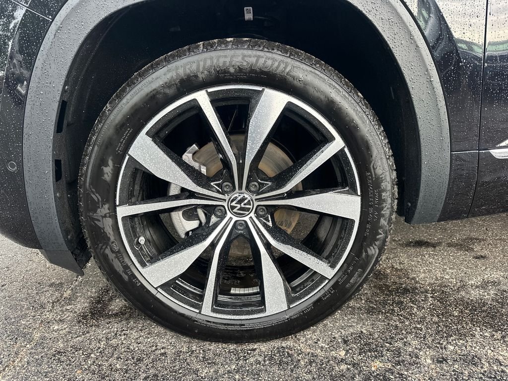 New 2026  Volkswagen 2.0T SEL Premium R-Line image 9