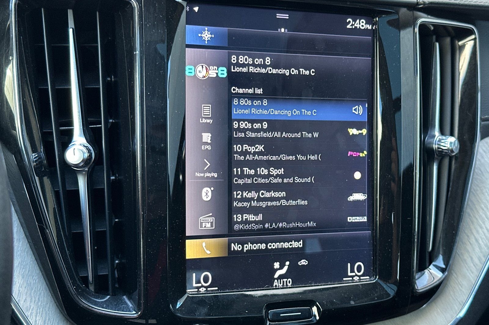Used 2018 White Volvo T8 Inscription image 20