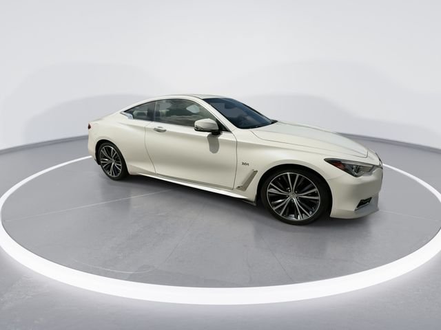 Used 2018 White INFINITI 3.0t LUXE image 9