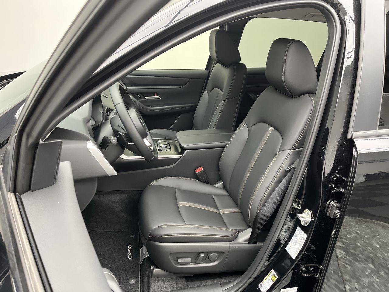 2026 Mazda CX-90 Select Package - Photo 8