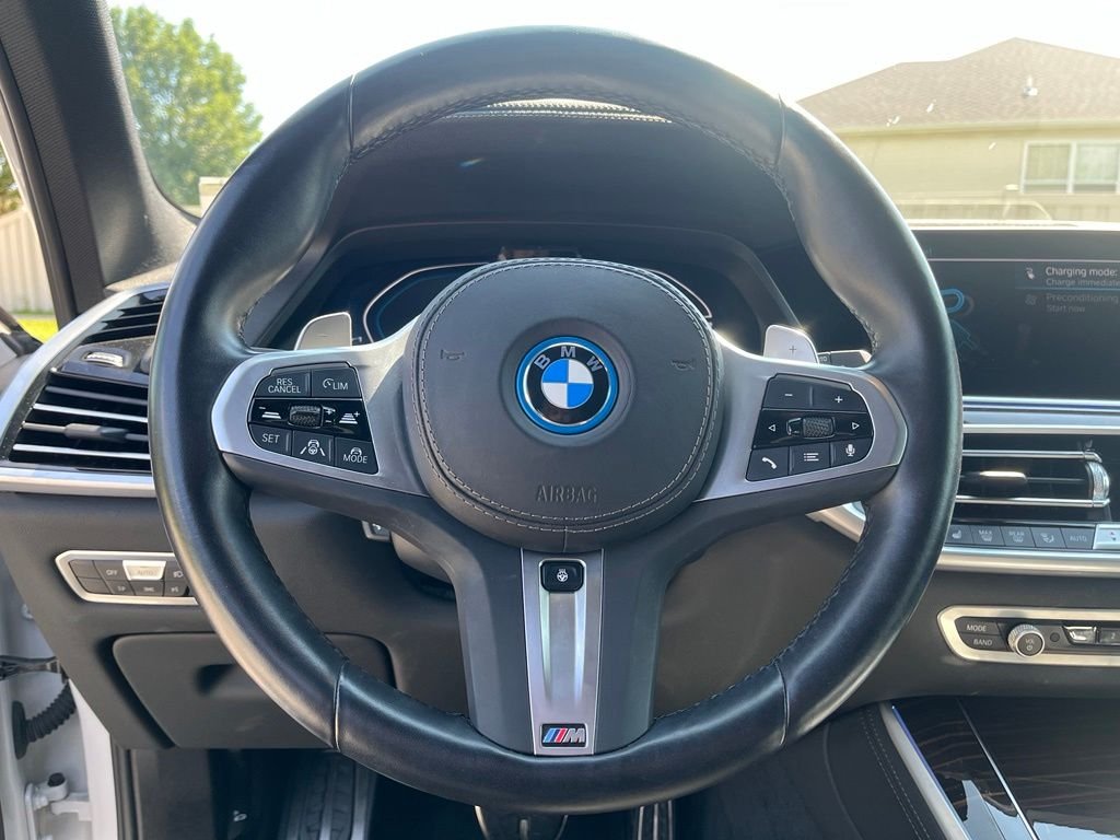 Certified Used 2023 Mineral White Metallic BMW xDrive45e image 32