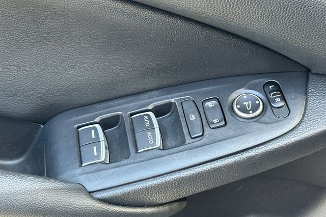 Used 2020  Honda LX image 14