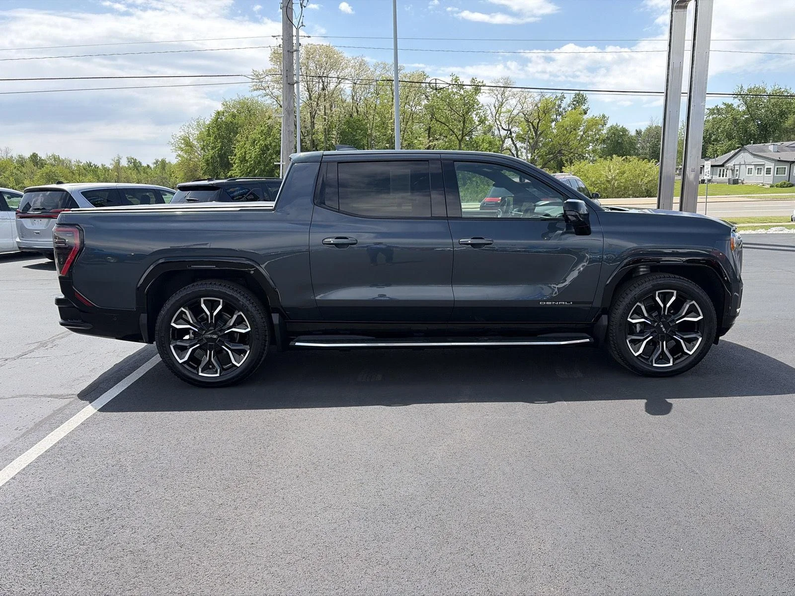 Used 2025 GMC Sierra EV Denali with VIN 1GT40LEL0SU406166 for sale in Washington, IL