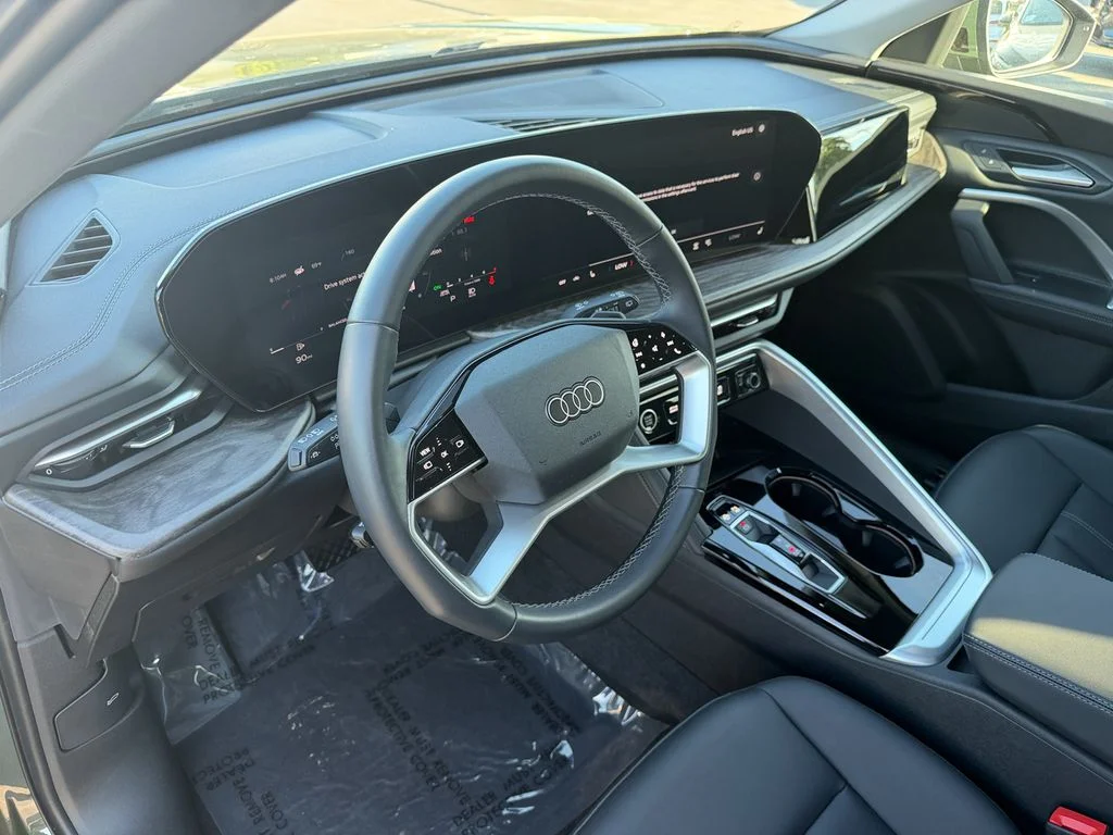 Certified Used 2025 Green Audi 2.0T Premium image 10