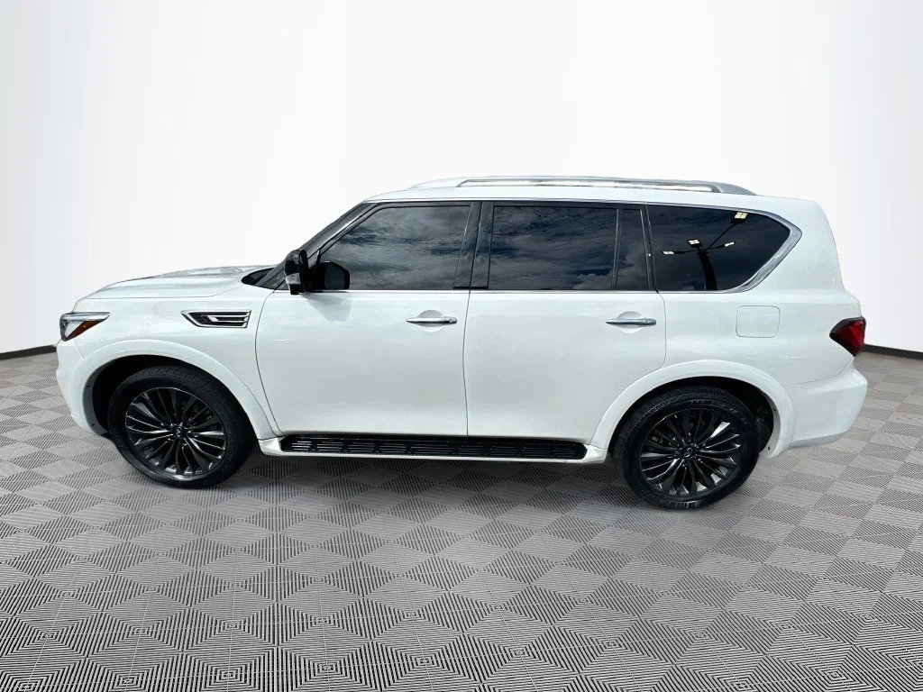Certified Used 2024 White INFINITI Sensory image 9