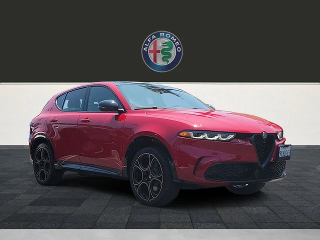 2025 Alfa Romeo Tonale Base