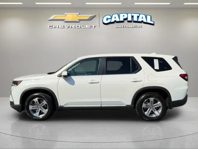 Used 2025 White Honda EX-L image 2