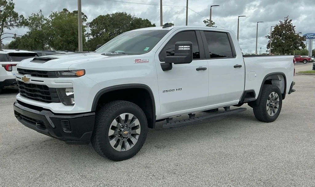 Used 2024 White Chevrolet Custom image 2