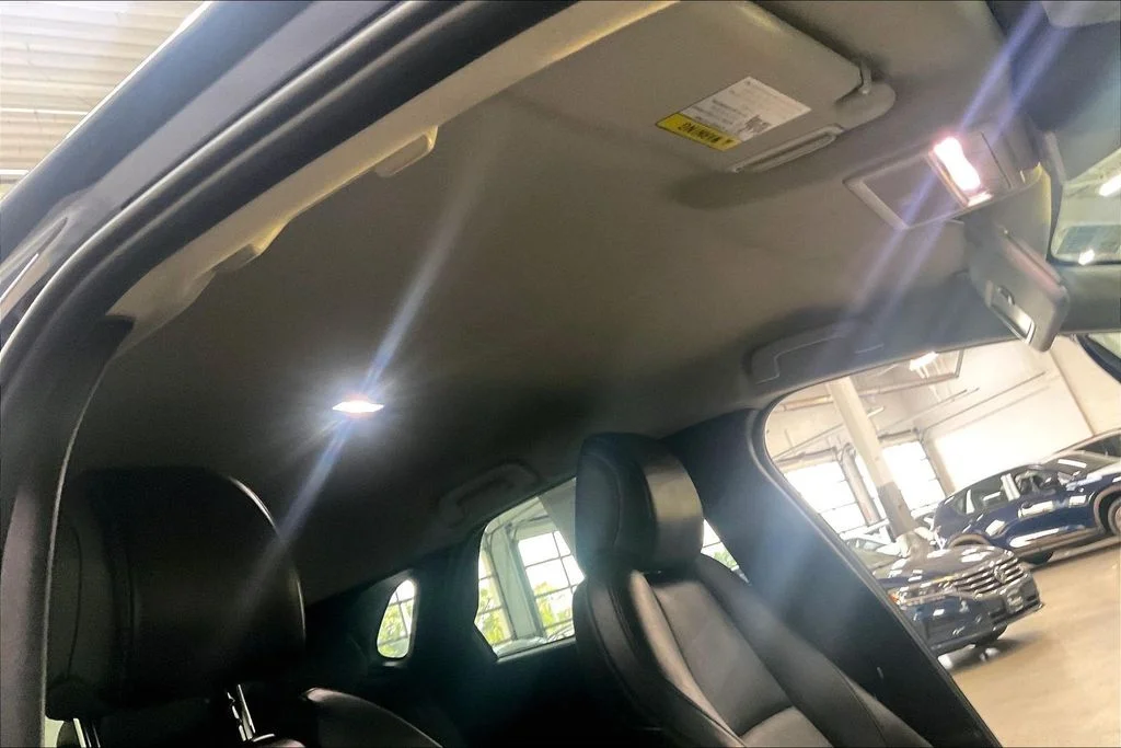 Used 2021 Blue Mazda Select image 22