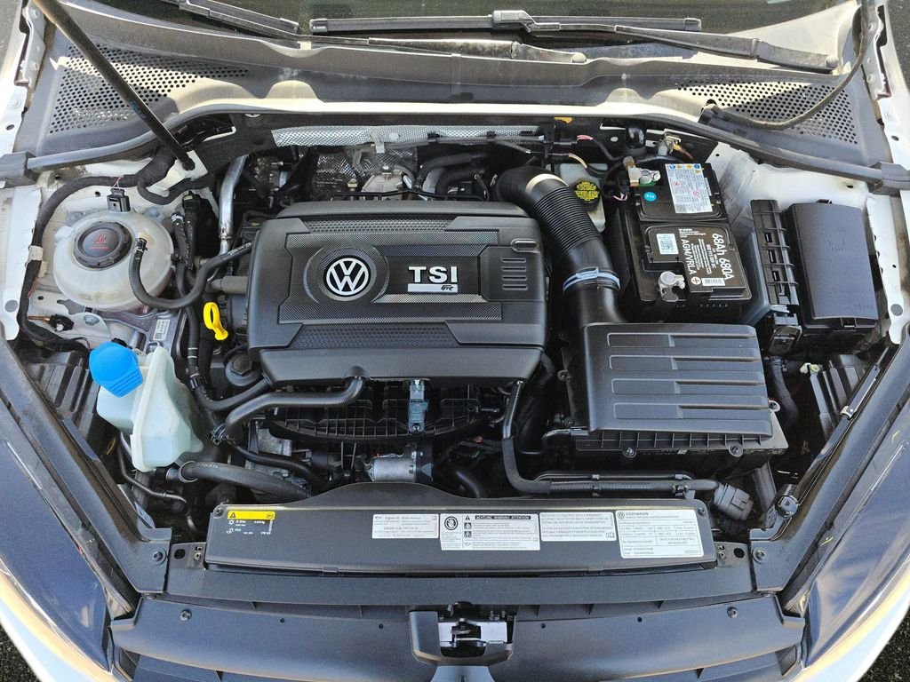 Used 2019 White Volkswagen DCC & Navigation 4Motion image 34