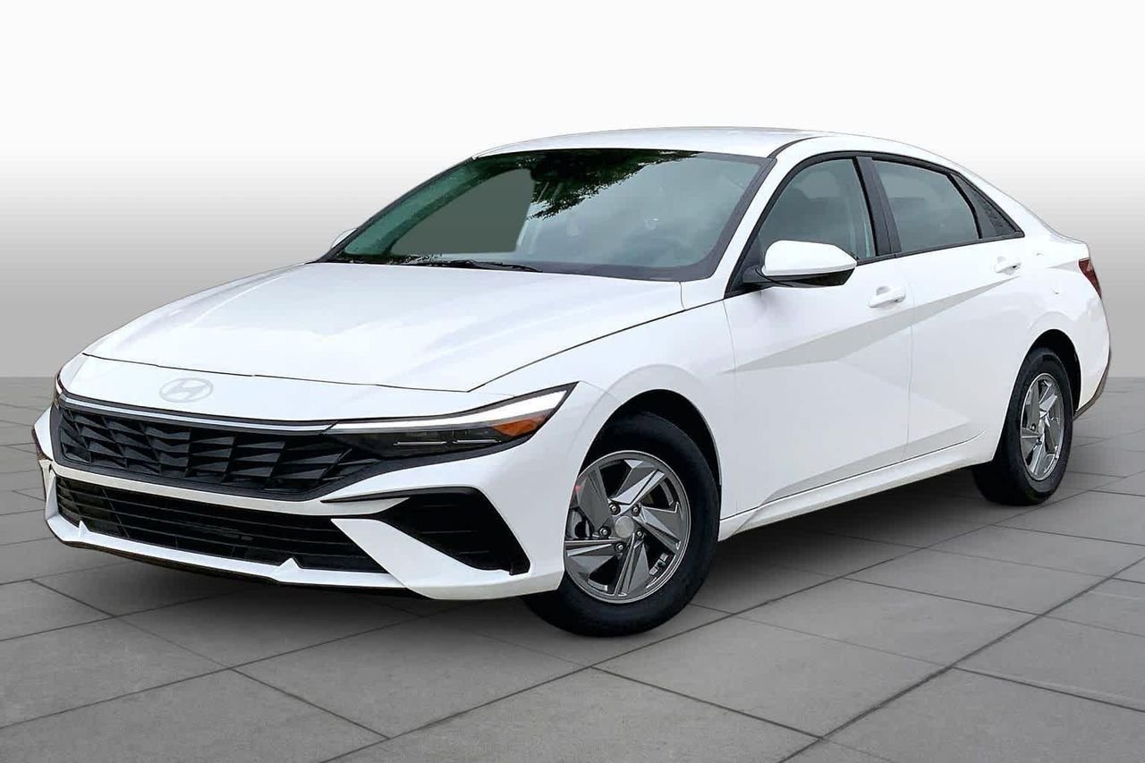 2026 Hyundai Elantra 2.0 SE IVT's photo