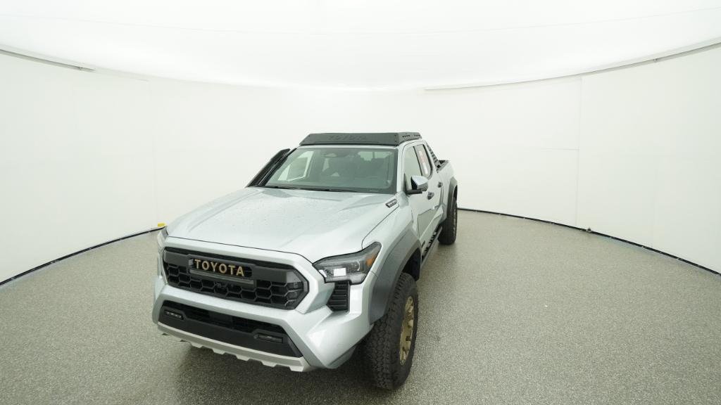 New 2026 Celestial Silver Metallic Toyota Trailhunter image 3