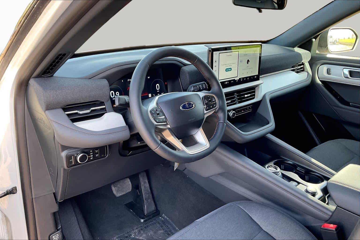 New 2027 Avalanche Gray Ford Active image 8