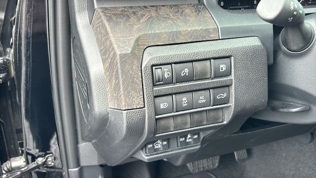 2025 Toyota Tacoma Limited - Photo 15