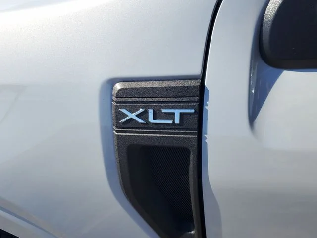 2026 Ford Maverick XLT - Photo 8