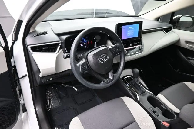 Used 2026 White Toyota LE image 23