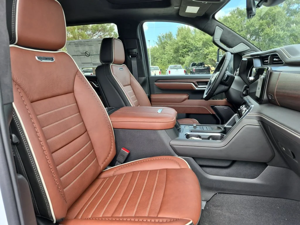 New 2026 Glacier White Tricoat GMC Denali Ultimate image 36