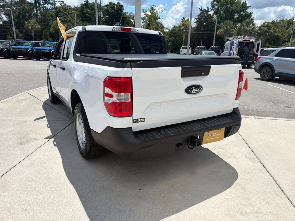 Certified Used 2025 Oxford White Ford XL image 6