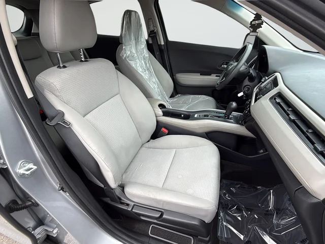 Used 2022 Silver Honda LX image 26