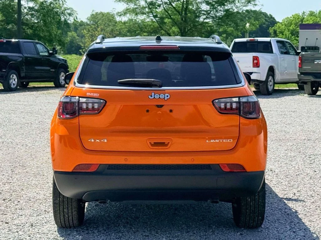 New 2026 Joose (DISC) Jeep Limited image 8