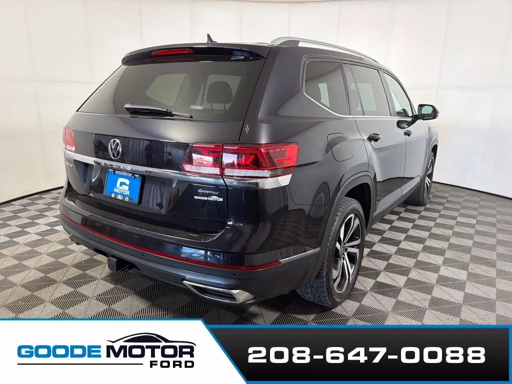 Certified Used 2023 Deep Black Pearl Effect Volkswagen SEL image 7