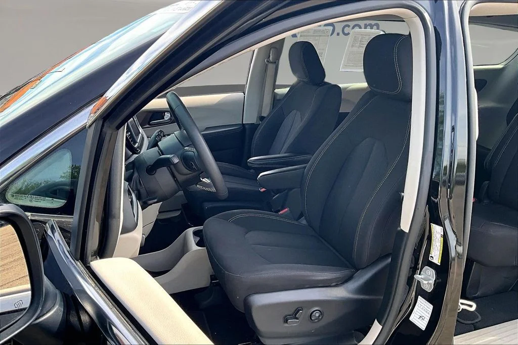Certified Used 2024 Black Chrysler LX image 24