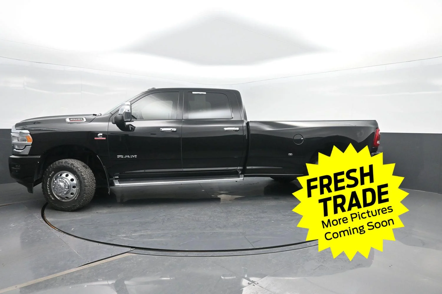 2024 RAM 3500 Laramie 4X4 Crew Cab LWB's photo