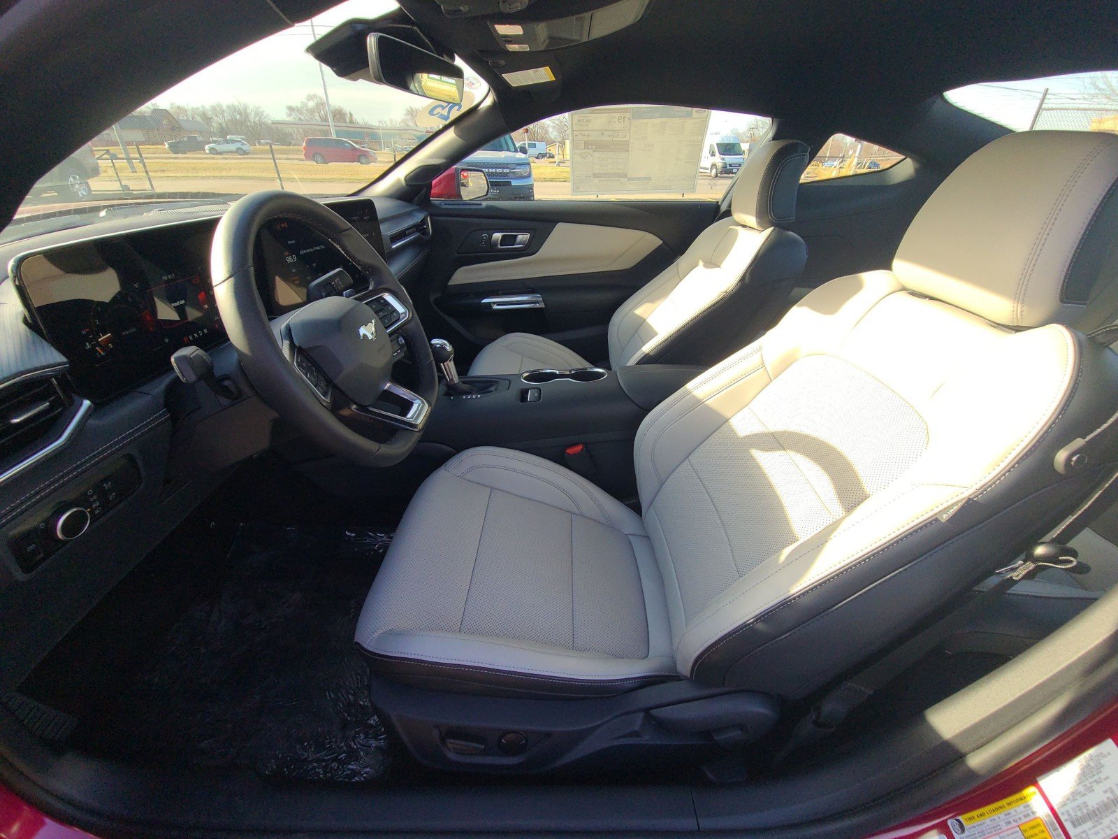 2025 Ford Mustang GT Premium Fastback - Photo 9