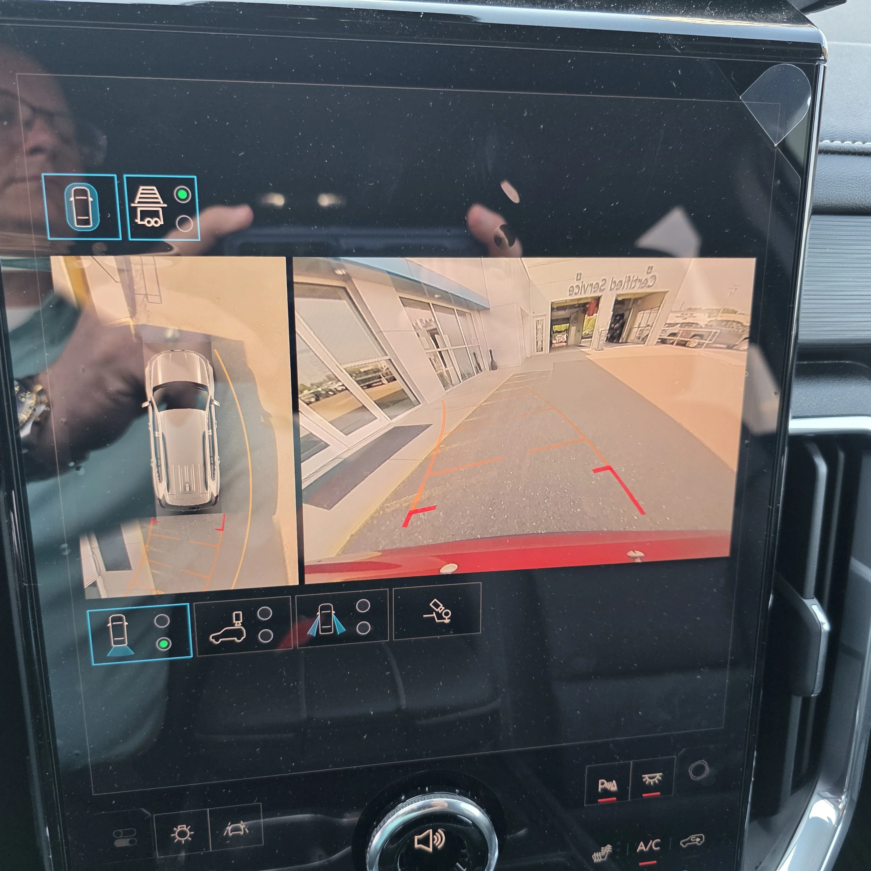 2026 GMC Acadia Elevation - Photo 13