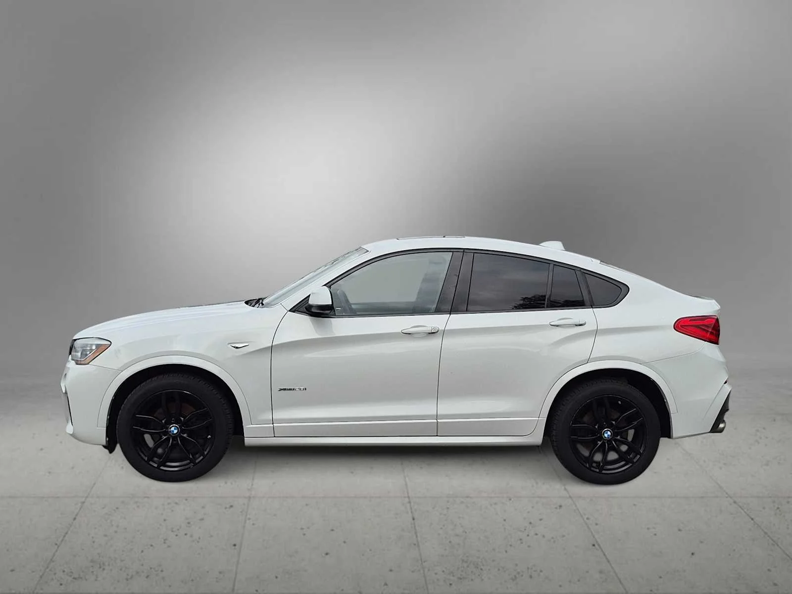 Used 2016 Alpine White BMW xDrive28i image 5