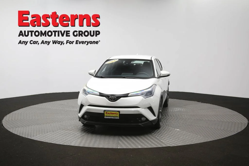 Used 2018 White Toyota XLE Premium image 53