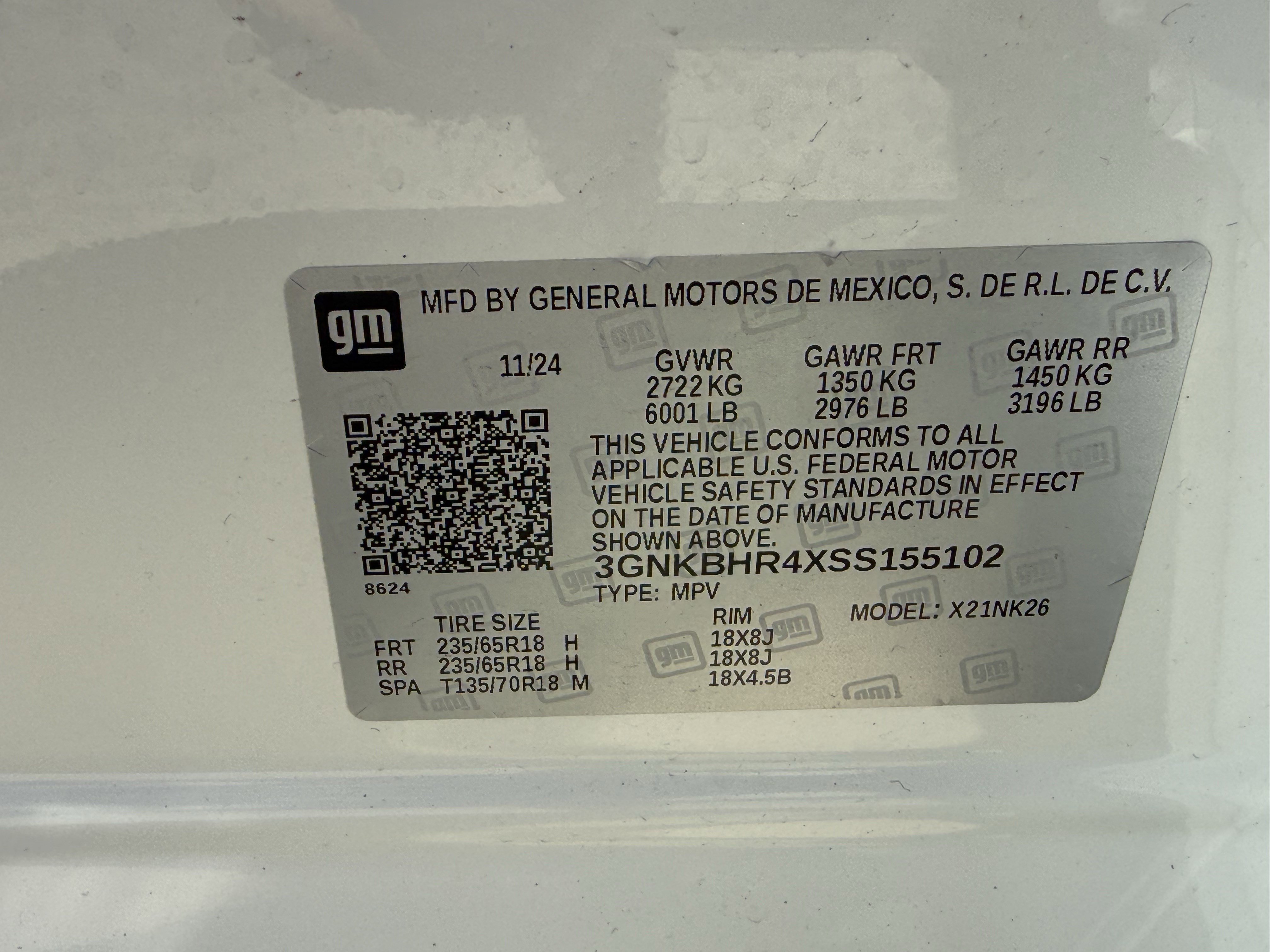 Used 2025 Summit White Chevrolet LT image 34