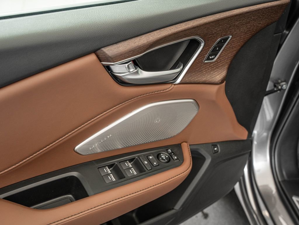 New 2026 Liquid Carbon Metallic Acura Advance Package image 17