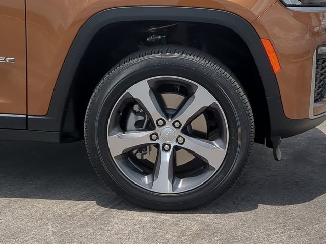 New 2026 Copper Shino Metallic Clear-Coat Exterior Paint Jeep Limited image 11